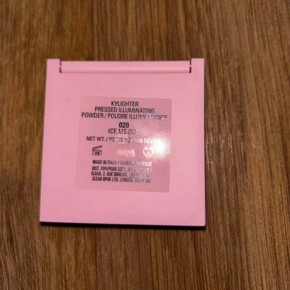 KYLIE kylighter shade 020 - Picture 3 of 4